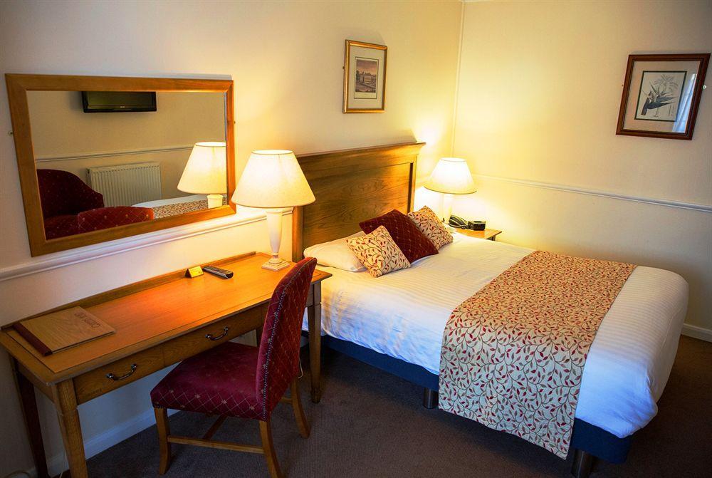 Queens Head Inn Nassington Esterno foto