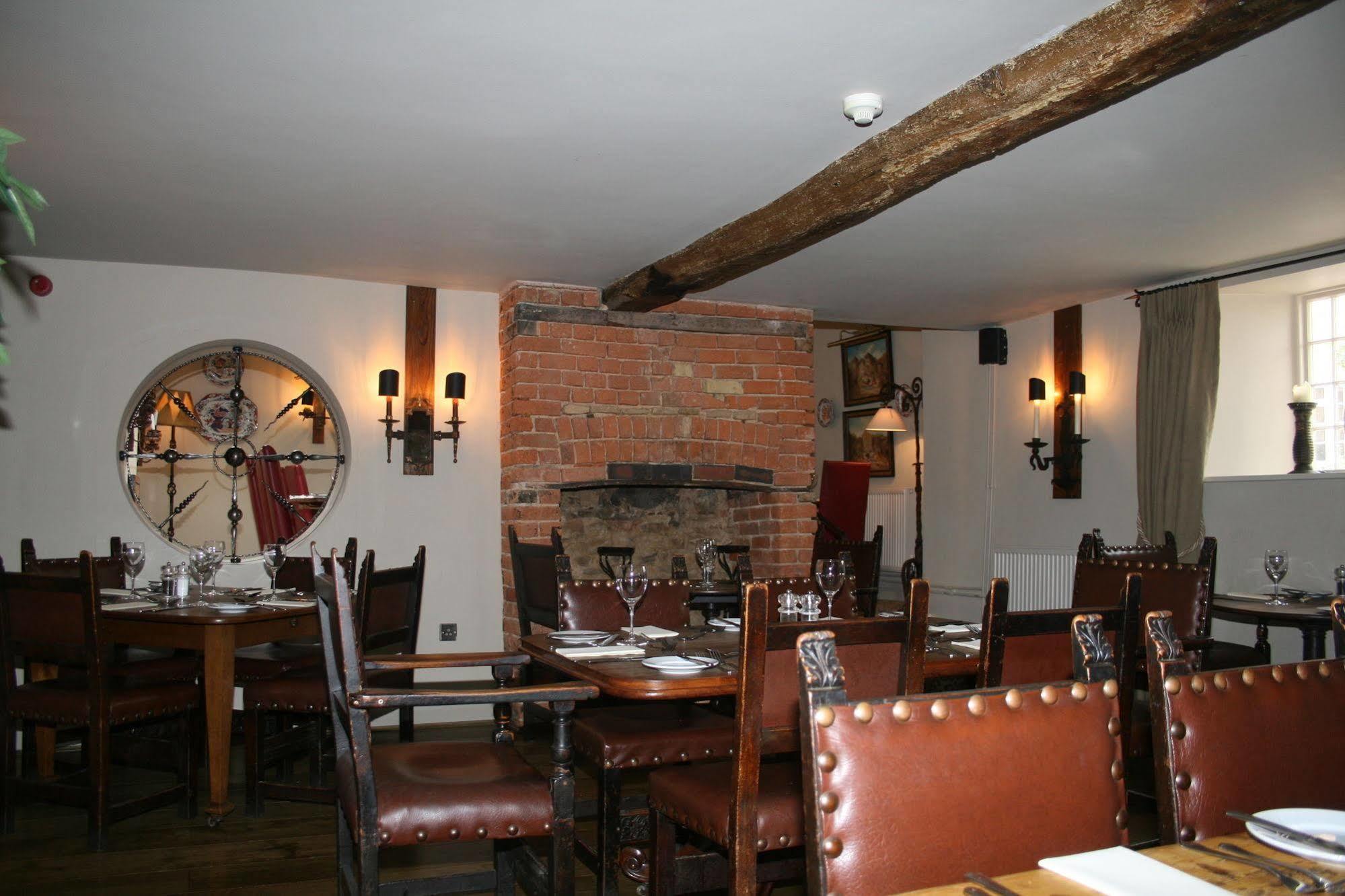 Queens Head Inn Nassington Esterno foto
