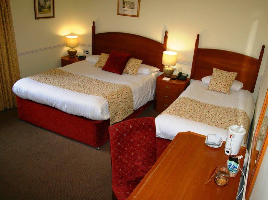 Queens Head Inn Nassington Esterno foto