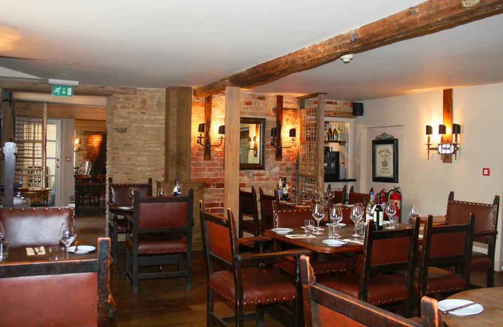 Queens Head Inn Nassington Esterno foto