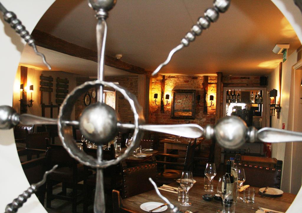 Queens Head Inn Nassington Esterno foto