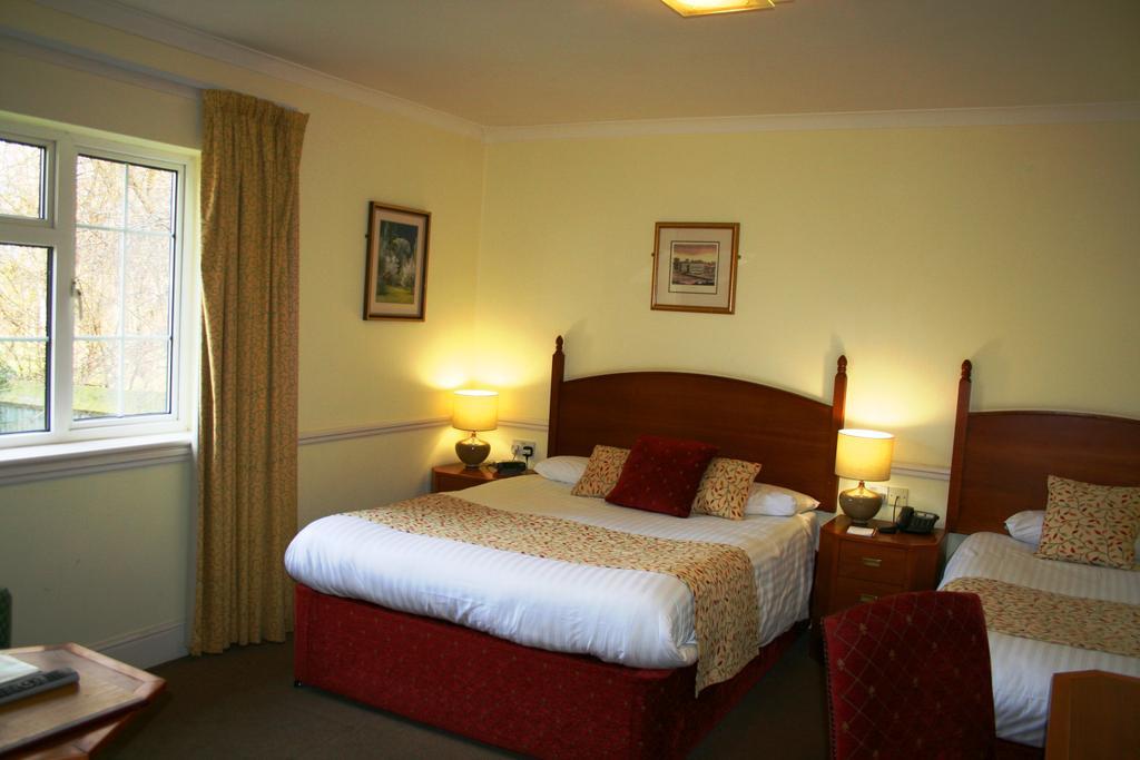 Queens Head Inn Nassington Esterno foto