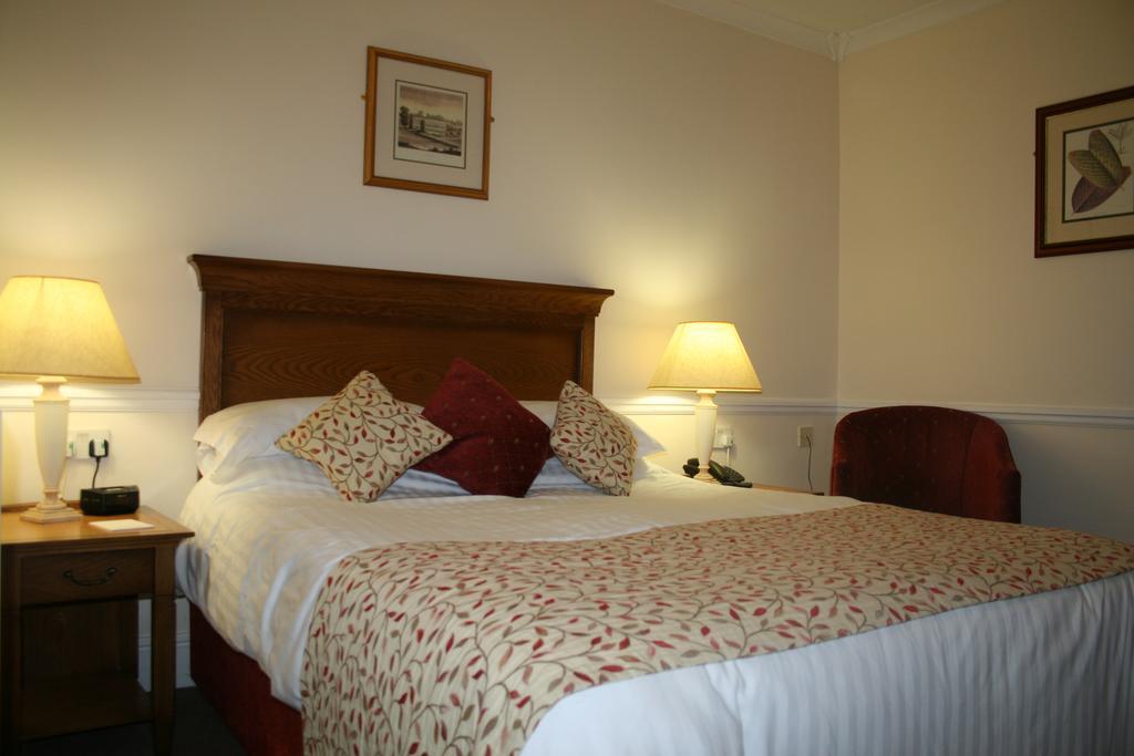 Queens Head Inn Nassington Esterno foto